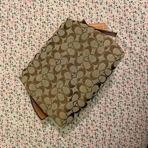 Gently Used Coach Makeup Bag